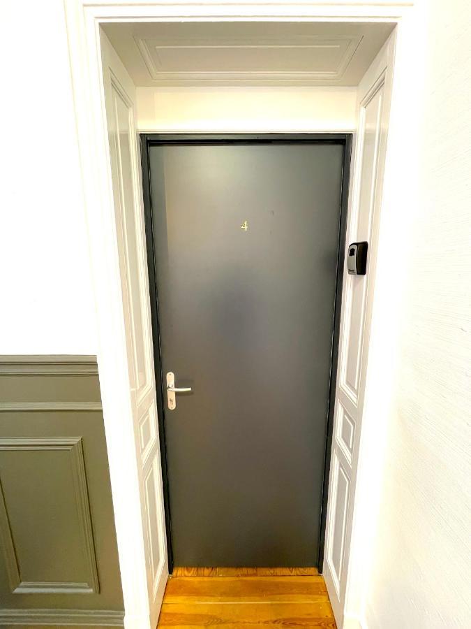 Residence Adam A Part 瓦朗西纳 外观 照片